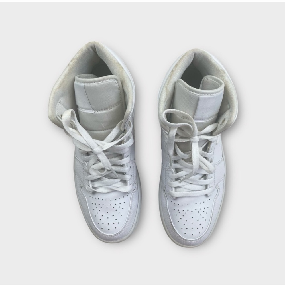 Nike Air Jordan 1 Mid Triple White Men’s Size 9.5 Sneakers - Picture 8 of 9